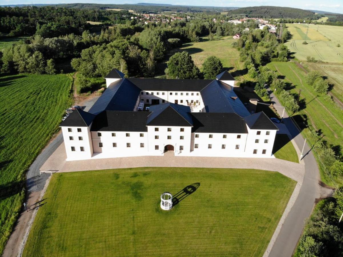 Chateau Sanov Sanov  Zewnętrze zdjęcie