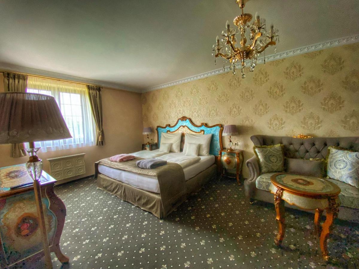 Chateau Sanov Sanov  Zewnętrze zdjęcie