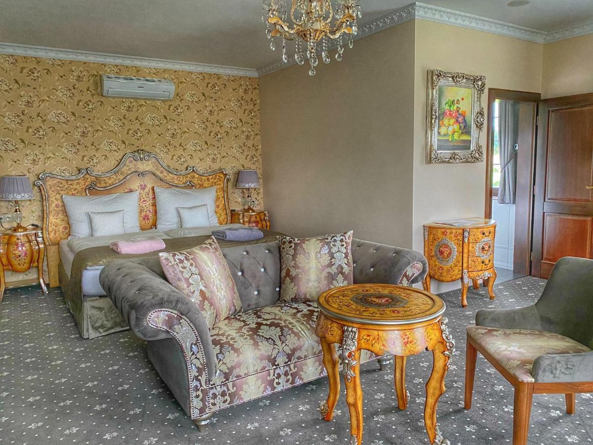 Chateau Sanov Sanov  Zewnętrze zdjęcie